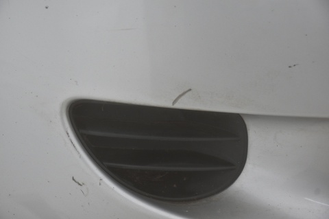 ZDERZAK PRZEDNI PRZÓD TOYOTA YARIS II 1E7