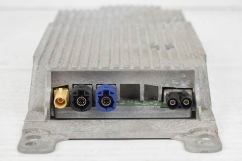 WZMACNIACZ HARMAN BECKER BMW 9238245
