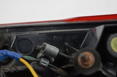 LAMPA W KLAPĘ TYLNA TYŁ LEWA NISSAN X-TRAIL T32 LIFT 226-23746