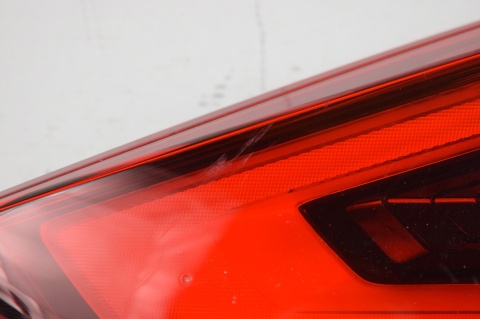 LAMPA W KLAPĘ TYLNA TYŁ PRAWA NISSAN X-TRAIL T32 LIFT 226-23746