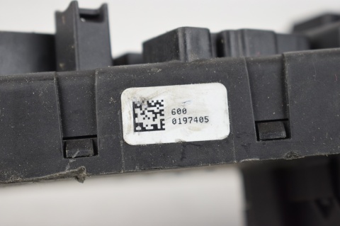 SKRZYNKA BEZPIECZNIKÓW BMW E60 6906618 518956040