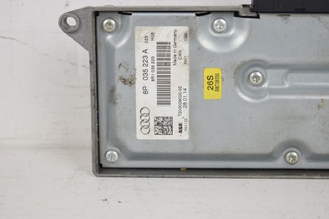 WZMACNIACZ AUDIO AUDI A4 B8 A5 8T 8R1035223A