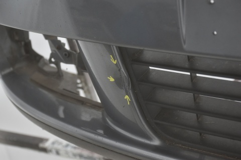 ZDERZAK PRZEDNI PRZÓD VW GOLF V 5 LA7T