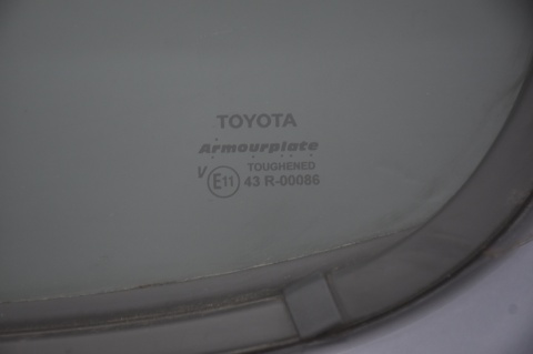 DRZWI TYLNE TYŁ LEWE TOYOTA HILUX VII