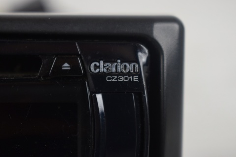 RADIO RADIOODTWARZACZ CLARION CZ301E