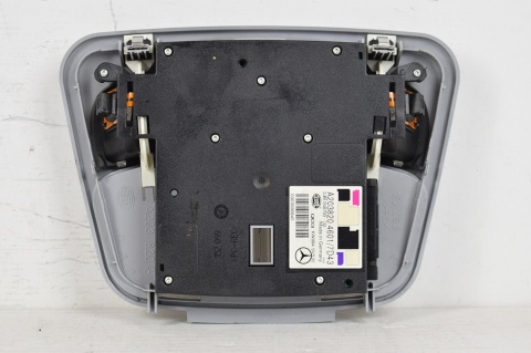 LAMPKA PODSUFITKI OŚWIETLENIE WNĘTRZA MERCEDES W203 A2038204601