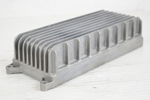 WZMACNIACZ BOSE AUDI 8T0035223J