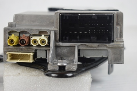 WZMACNIACZ HARMAN BECKER BMW 4029988 5A3AF3001