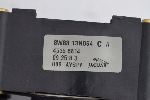 PRZEŁĄCZNIK ZESPOLONY JAGUAR XF 8W8317A553